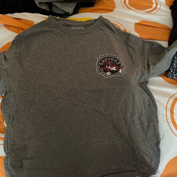 Mitchell & Ness Raptors Shirt - Picture 1 of 4